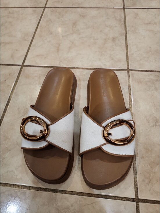Steve Madden Shoes - Steve Madden Women's Slip-On Sandals Gold Buckle Size 8